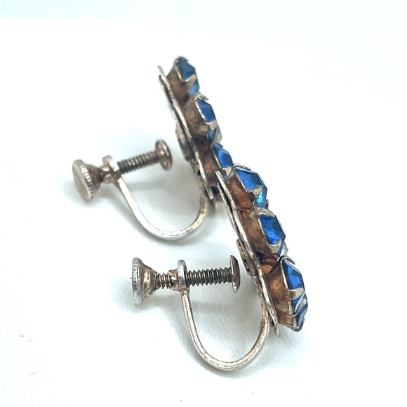 Vintage Sterling Silver Screw on Earrings. Blue Rhinestones in Flower Design - Picture 5 of 5